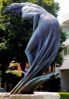 Aurora - bronzo cm h.170 2004 - Rotatoria Punta dell'Est - Riccione